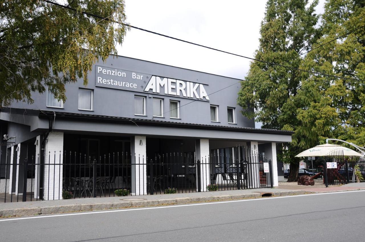 Restaurace A Hotel Amerika Havířov Exterior foto